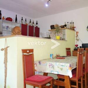 Trsat, 67m2, 3-soban stan s okućnicom