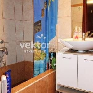 Trsat, 67m2, 3-soban stan s okućnicom