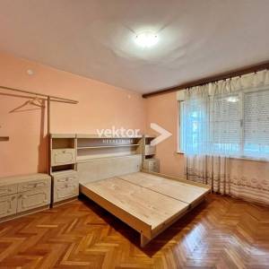 Trsat, etaža s dodatnim objektom i okućnicom, pogled na more