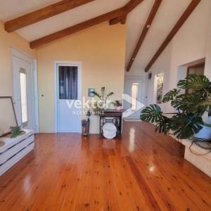 Trsat, stan s okućnicom i dodatnim apartmanom