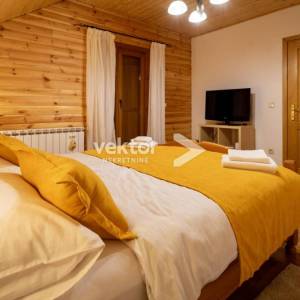 Tršće, goranska kuća za odmor s grijanim bazenom