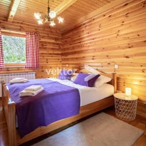 Tršće, goranska kuća za odmor s grijanim bazenom