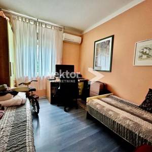 Turnić, komforan obiteljski stan u manjoj zgradi