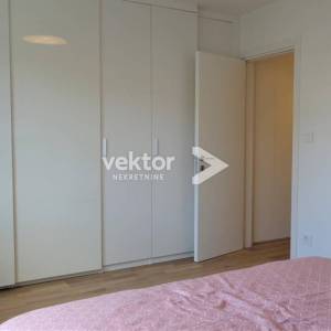 Turnić, uređen 2-soban s dnevnim boravkom, balkon