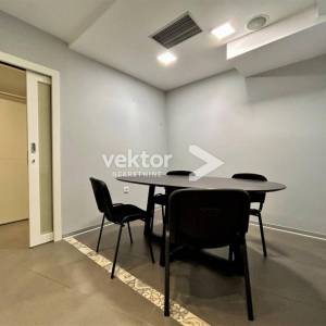 Uređen poslovni prostor u centru grada