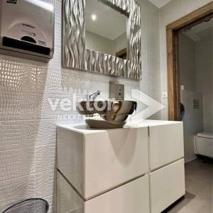 Uređen poslovni prostor u centru grada