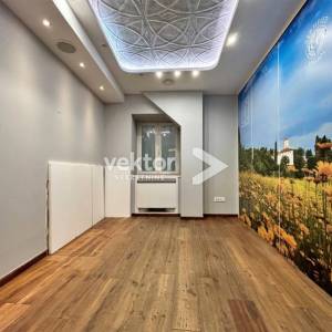 Uređen poslovni prostor u centru grada