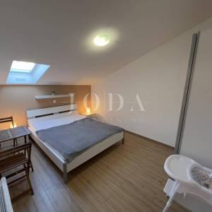 Uređeni apartman u centru Crikvenice, prvi red do mora