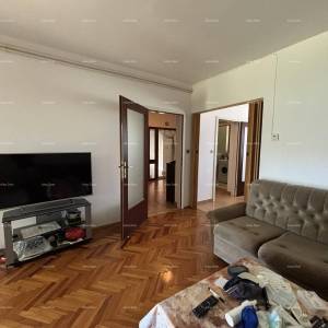 VALBANDON - Kuća s dva stana – idealna za obiteljski život ili investiciju