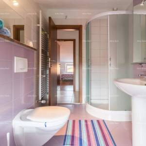 Valdebek. Kuća s 4 stana svaki stan zaseban ulaz!  Blizina centra Pule!