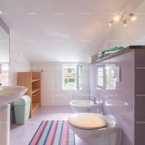 Valdebek. Kuća s 4 stana svaki stan zaseban ulaz!  Blizina centra Pule!