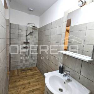 Vela Varoš, centar Splita, poslovni prostor s turističkim potencijalom