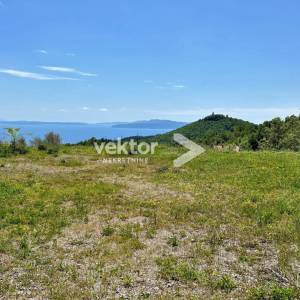 Veprinac, zemljište s pogledom na more, za izgradnju hotela