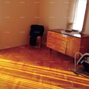 Veruda. Prodaja kuće s apartmanima u Puli  blizu mora, s pogledom na more