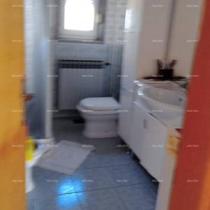 Veruda. Prodaja kuće s apartmanima u Puli  blizu mora, s pogledom na more