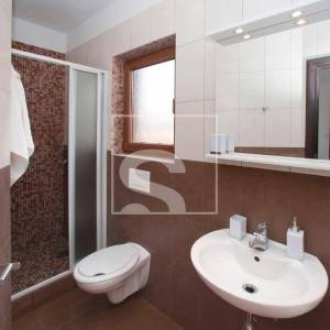 Vila s jedinstvenim bazenom 