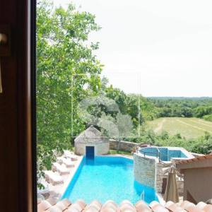 Vila s jedinstvenim bazenom 