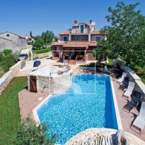 Vila s jedinstvenim bazenom 