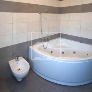 Vila s jedinstvenim bazenom 