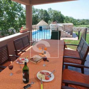 Vila s jedinstvenim bazenom 