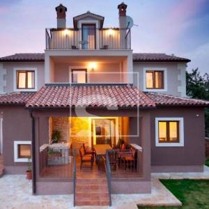 Vila s jedinstvenim bazenom 