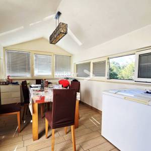 Viškovo, namješten 3-soban s dnevnim boravkom i okućnicom