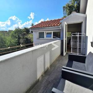 Viškovo, namješten 3-soban s dnevnim boravkom i okućnicom