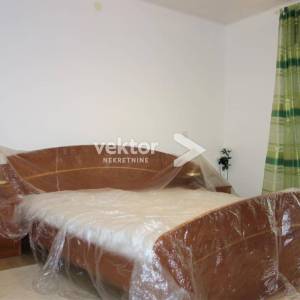 Viškovo, obiteljska kuća sa velikom okućnicom