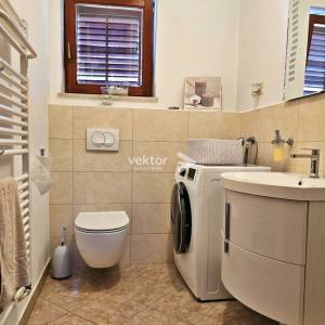 Viškovo, samostojeća kuća s okućnicom 650 m² i garažom