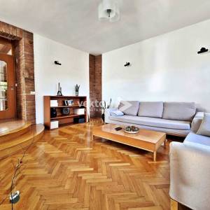 Viškovo, samostojeća kuća s okućnicom 650 m² i garažom