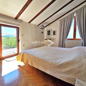 Viškovo, samostojeća kuća s okućnicom 650 m² i garažom