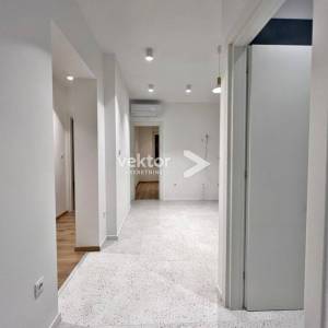 Vojak, preuređen 3-soban stan s balkonom