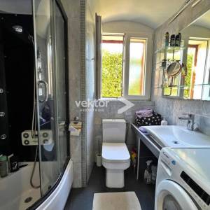 Volosko, uređen stan podijeljen na dvije jedinice, blizina mora