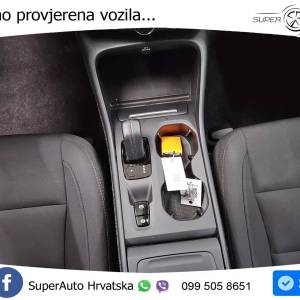 Volvo XC40 2.0 B4 Aut. Momentum 197 KS, LED+ACC+GR SJED+KAM+PDC+VIRT