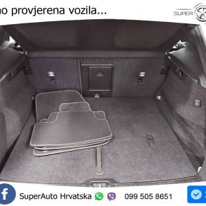 Volvo XC40 2.0 B4 Aut. Momentum 197 KS, LED+ACC+GR SJED+KAM+PDC+VIRT