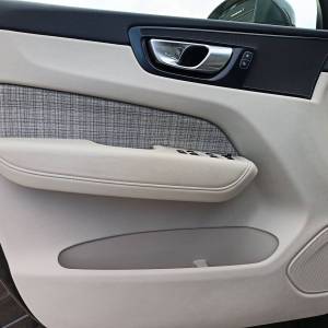 Volvo XC60 BUSINESS B4 (D) AT AWD - 3 godine jamstva