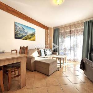 Vrata, apartman, 2-soban s dnevnim boravkom i balkonom