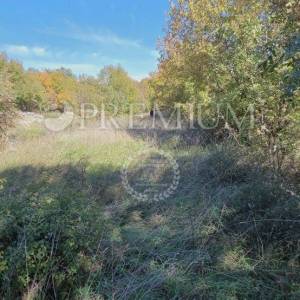 Vrbnik, okolica, prodaja građevinskog zemljišta, prilika za investitore!