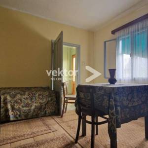 Vrbovsko, kuća s lijepim pogledom na zelenilo