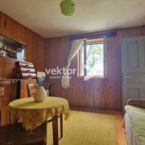 Vrbovsko, kuća s lijepim pogledom na zelenilo