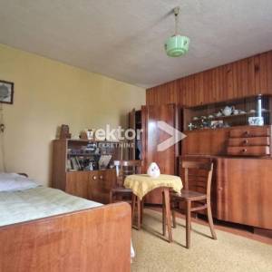 Vrbovsko, kuća s lijepim pogledom na zelenilo