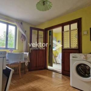 Vrbovsko, kuća s lijepim pogledom na zelenilo