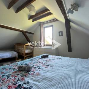 Vrbovsko, uređena goranska kuća s 7.700m2 zemljišta