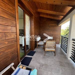 Vrbovsko, uređena goranska kuća s 7.700m2 zemljišta