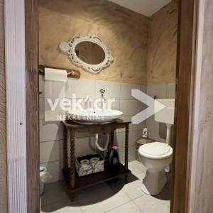 Vrbovsko, uređena goranska kuća s 7.700m2 zemljišta