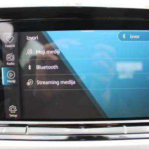 VW Golf VIII 1.0 eTSi DSG