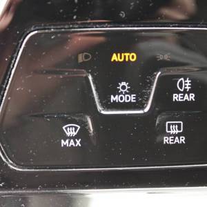 VW Golf VIII 1.0 eTSi DSG