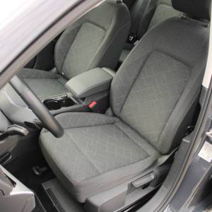 VW Golf VIII 1.0 eTSi DSG