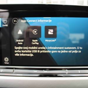 VW Golf VIII 1.0 eTSi DSG