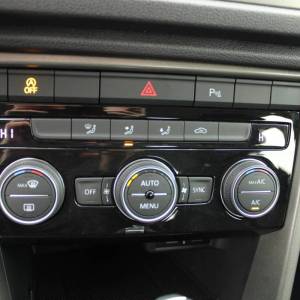 VW T-Roc 1.5 TSi DSG *NAVIGACIJA*